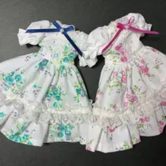 オークション　ブルーグリーンとピンクの花柄ワンピース　リカちゃん