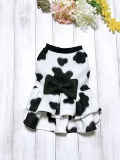 牛柄フリースワンピース　犬服　ハンドメイド