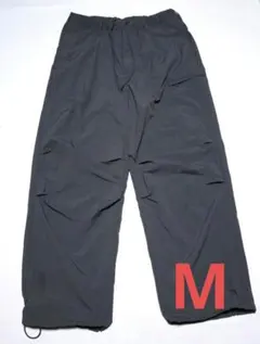 GU ジーユー ナイロンジップ パラシュートパンツ