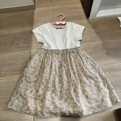 フラワープリント 半袖ワンピース