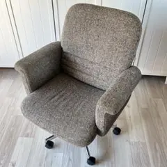カリモク家具　オフィスチェア　ワークチェア　キャスター付き　karimoku