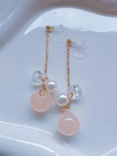 Item thumbnail for item 976561e8-0c93-4c4a-8eec-26f0f502633c