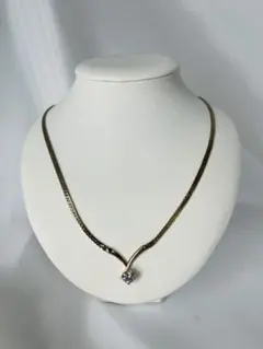 【F】Y字型ネックレス ラウンドカットクリスタルダイヤネックレス　ゴールドカラー