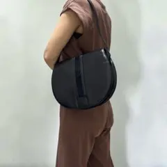 LOEWE ロエベ　アナグラム　肩がけバッグ　ショルダーバッグ　ハンドバッグ　黒のサムネイル