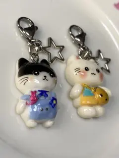 猫モチーフ ハンドメイドチャーム 2個セット