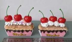 カップケーキ2個セット　トリプルチェリー☆フェイクスイーツ
