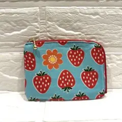 L字ファスナー財布　いちご柄　ハンドメイド
