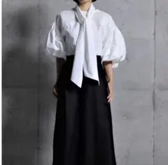 ホワイト 半袖シャツ　she tokyo ホワイト 半袖シャツ she tokyo