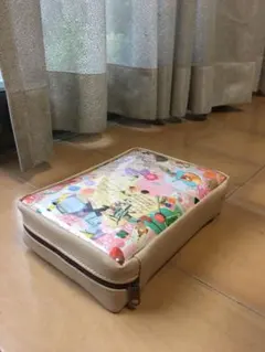 Item thumbnail for item e9213a65-f6b3-4c6e-9d42-dbe00033f6ff