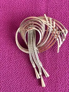 ブローチ　シルバー波状デザインブローチ　ビンテージブローチ