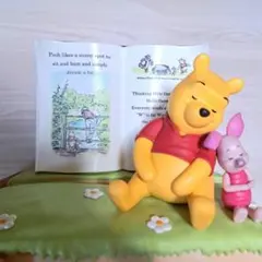 くまのプーさん　A賞　いっしょにすやすやスマホスタンド