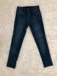 ウルトラストレッチジーンズ　221-400534 ブラック　UNIQLO