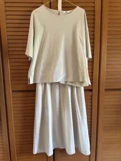 ユニクロ　ピーチスキン　スカートセットアップ　Lサイズ　アイボリー