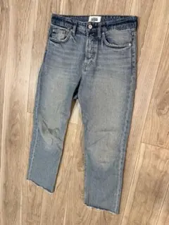 ZARA ハイウエストストレートデニム　36