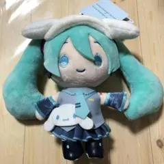 ピアプロ サンリオ 初音ミク シナモンロール ぬいぐるみ マスコット　新品未使用