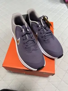 新品未使用 NIKE 23.5cm STAR RUNNER3