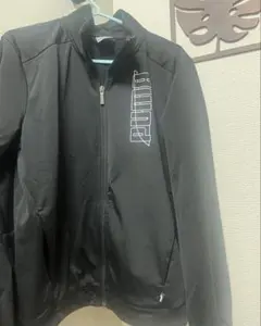 PUMAのジャージ上