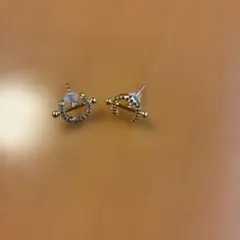 馬蹄形　ピアス　新品