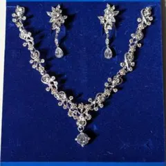 シルバー　ネックレス　イヤリング　セット