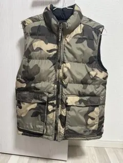 カモフラージュ ダウンベスト