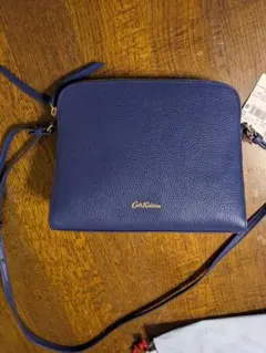 Cath Kidstonキャスキッドソンのネイビー レザーバッグ斜め掛け