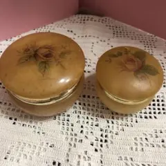 Item thumbnail for item 4582e73e-9c9c-4e6a-bda1-fdad75acfc2a