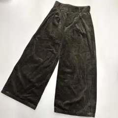 gu ワイドパンツ