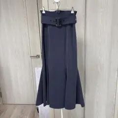 ナチュラルビューティーベーシック　ベルト付き　マーメイドロングスカート