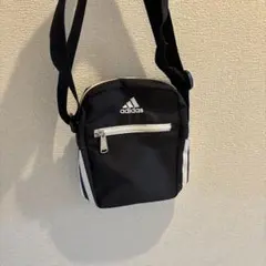 adidas ショルダーバッグ ブラックのサムネイル