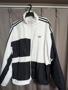 アディダス　トラックジャケット　XLサイズ