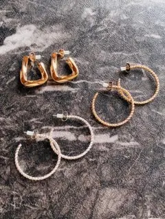 ゴールドとシルバーカラーのピアス3点セット