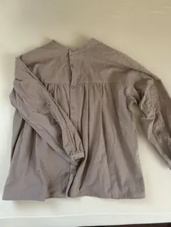 ベージュ 刺繍入り 長袖シャツ　studio clip