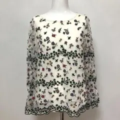 Anatelier 花刺繍　ブラウス　ふんわり　シアー　38のサムネイル