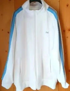 Item thumbnail for item 92571653-cc16-4b02-88ba-079172477827