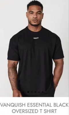 美品VANQUISH FITNESS ESSENTIAL オーバーサイズTシャツのサムネイル