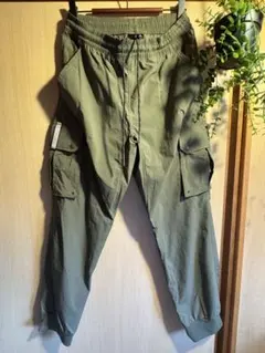 adidas カーゴパンツ オリーブ メンズ