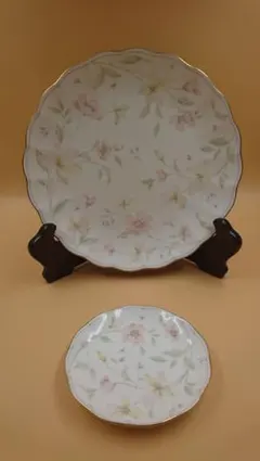 ナルミ ケーキ皿　　大皿１枚小皿５枚