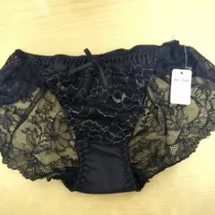 ブラックレースショーツ フラワー刺繍
