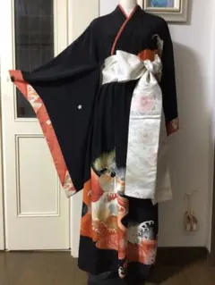 彩 着物リメイク♪ 黒留袖からタックワンピース❣️鶴柄 - メルカリ
