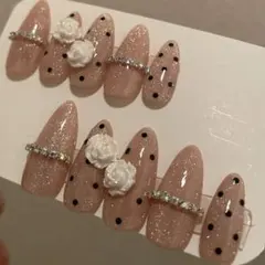 【現品】【即購入可】 ネイルチップ　ドットネイル　薔薇　フレンチガーリー　薔薇