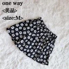 【美品】one way ワンウェイ　ミニスカート　花柄　おでかけ　かわいい　Mのサムネイル