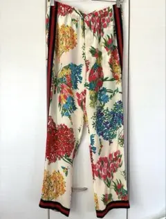 GUCCI フローラル柄 ストレートパンツのサムネイル