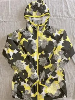 adidas 花柄 フード付きナイロンパーカー　 レディースMサイズ