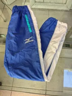 Item thumbnail for item f36f7faa-e8b9-4383-b8c3-c153fd9993c9