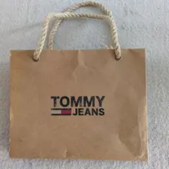 トミーヒルフィガー　ショッパー 紙袋