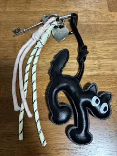 じゃらじゃらキーホルダー バッグチャーム キーチャーム ねこ 鍵