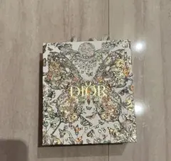 Dior 蝶と花のデザイン紙袋