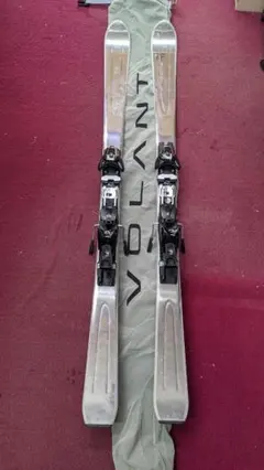 Item thumbnail for item dfd8096d-f94e-44c9-a718-dc5732f8798c