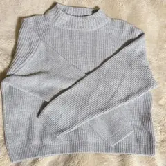 ハイネックセーター