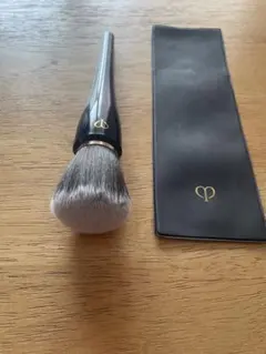 Clé de Peau Beauté パンソー フェイスブラシ　プードルのサムネイル